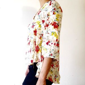 Zara • delicate silky blouse floral print